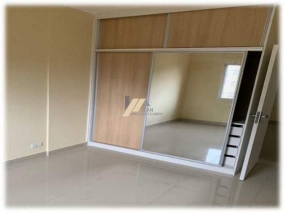 Imagem Imóvel com 1 Quarto à Venda, 43 m² em Cambuí - Campinas Imagem Imóvel com 1 Quarto à Venda, 43 m² em Cambuí - Campinas
