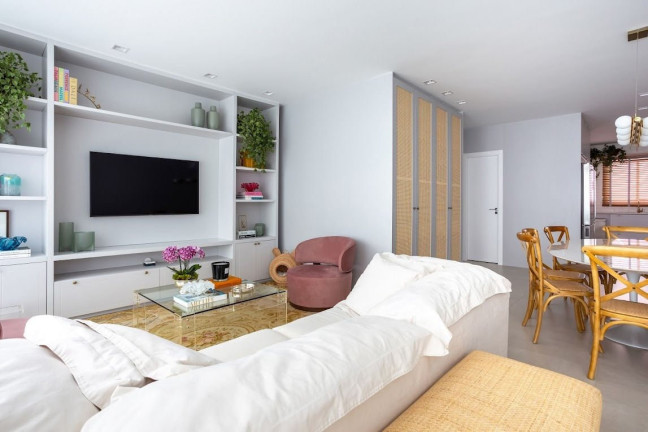 Imagem Apartamento com 3 Quartos à Venda, 120 m² em Centro - Balneário Camboriú Imagem Apartamento com 3 Quartos à Venda, 120 m² em Centro - Balneário Camboriú