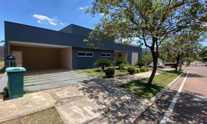 Imagem Casa com 3 Quartos para Alugar, em Jardim Imperial - Cuiabá Imagem Casa com 3 Quartos para Alugar, em Jardim Imperial - Cuiabá