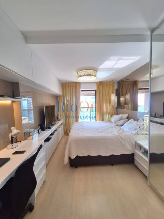 Imagem Apartamento com 4 Quartos à Venda, 140 m² em Barra Da Tijuca - Rio De Janeiro