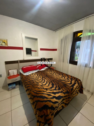 Imagem Casa com 3 Quartos à Venda, 60 m² em Centro - Torres Imagem Casa com 3 Quartos à Venda, 60 m² em Centro - Torres