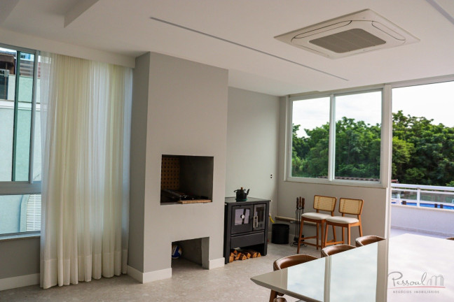 Imagem Apartamento com 3 Quartos à Venda, 300 m² em Carvoeira - Florianópolis Imagem Apartamento com 3 Quartos à Venda, 300 m² em Carvoeira - Florianópolis
