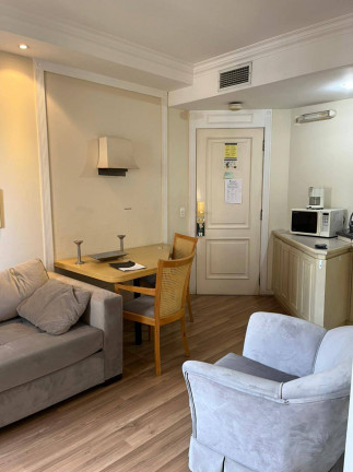 Imagem Flat com 1 Quarto à Venda ou Locação, 34 m² em Vila Olímpia - São Paulo