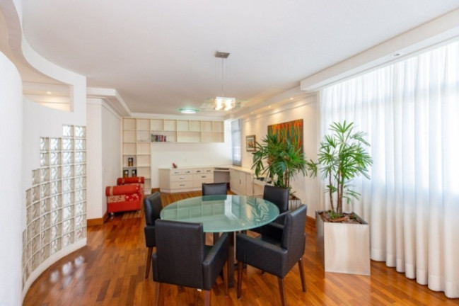 Apartamento com 2 Quartos à Venda, 198 m² em Higienópolis - São Paulo