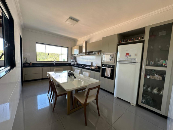 Imagem Casa com 3 Quartos à Venda, 300 m² em Pio Xxii - Itatiaiuçu Imagem Casa com 3 Quartos à Venda, 300 m² em Pio Xxii - Itatiaiuçu