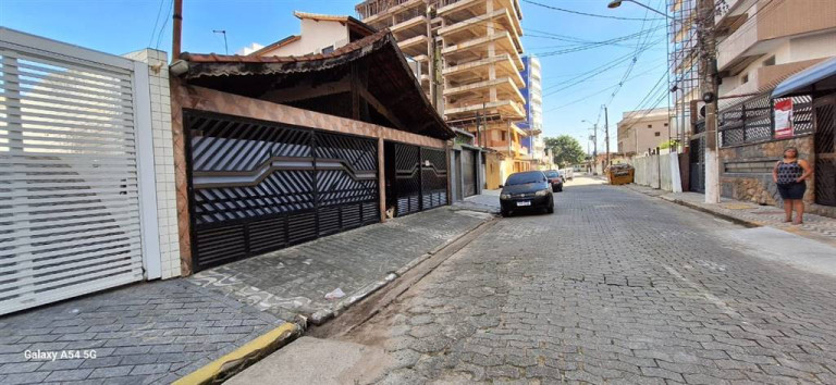 Imagem Casa com 3 Quartos à Venda, em Aviação - Praia Grande Imagem Casa com 3 Quartos à Venda, em Aviação - Praia Grande