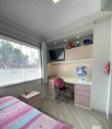 Imagem Casa com 4 Quartos à Venda, em Nova Rússia - Ponta Grossa Imagem Casa com 4 Quartos à Venda, em Nova Rússia - Ponta Grossa