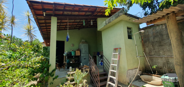 Imagem Casa com 4 Quartos à Venda, em Fernão Dias - Esmeraldas Imagem Casa com 4 Quartos à Venda, em Fernão Dias - Esmeraldas