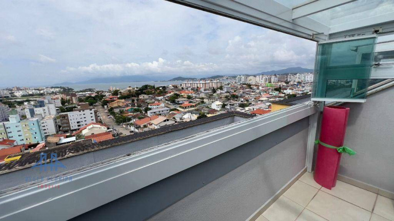 Imagem Cobertura com 3 Quartos à Venda, 109 m² em Capoeiras - Florianópolis