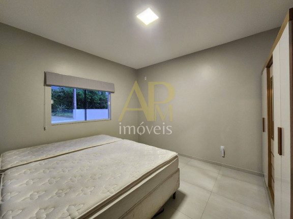 Imagem Casa com 3 Quartos à Venda, 450 m² em Praia De Fora - Palhoça Imagem Casa com 3 Quartos à Venda, 450 m² em Praia De Fora - Palhoça