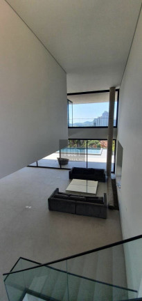 Imagem Casa com 5 Quartos à Venda, 1.057 m² em Alphaville Residencial Um - Barueri Imagem Casa com 5 Quartos à Venda, 1.057 m² em Alphaville Residencial Um - Barueri