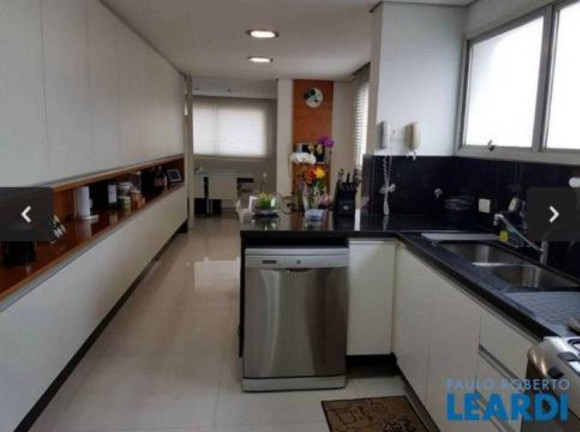 Imagem Imóvel com 3 Quartos à Venda, 220 m² em Campo Belo - São Paulo Imagem Imóvel com 3 Quartos à Venda, 220 m² em Campo Belo - São Paulo