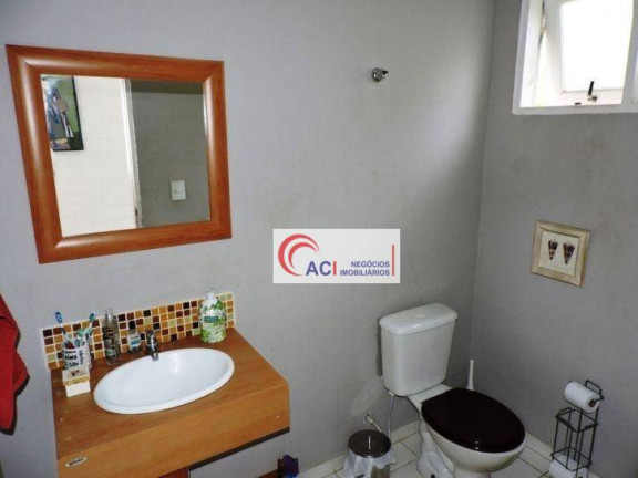 Imagem Casa com 4 Quartos à Venda, 205 m² em Granja Viana - Embu Das Artes Imagem Casa com 4 Quartos à Venda, 205 m² em Granja Viana - Embu Das Artes