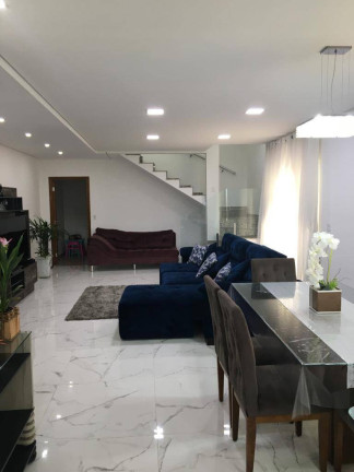 Imagem Casa com 4 Quartos à Venda, 261 m² em Jardim Jaraguá - Atibaia Imagem Casa com 4 Quartos à Venda, 261 m² em Jardim Jaraguá - Atibaia
