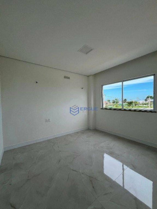 Imagem Casa com 4 Quartos à Venda, 219 m² em Cidade Alpha - Eusébio