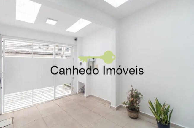 Imagem Casa com 7 Quartos à Venda, 180 m² em Jardim Aeroporto - São Paulo