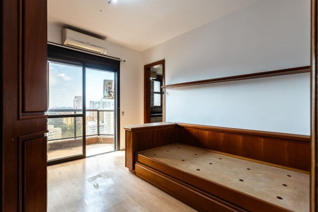 Imagem Imóvel com 4 Quartos à Venda, 591 m² em Vila Andrade - São Paulo Imagem Imóvel com 4 Quartos à Venda, 591 m² em Vila Andrade - São Paulo
