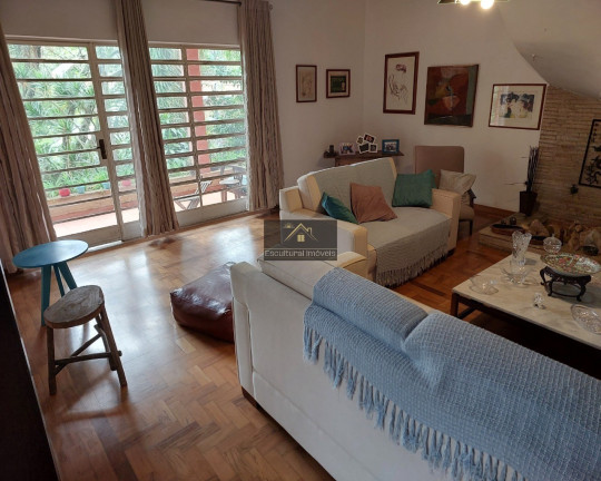 Casa com 5 Quartos à Venda, 262 m² em Caxingui - São Paulo
