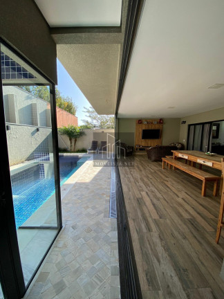 Imagem Casa com 5 Quartos à Venda, 530 m² em Alphaville - Santana De Parnaíba Imagem Casa com 5 Quartos à Venda, 530 m² em Alphaville - Santana De Parnaíba