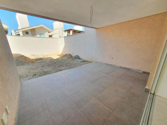 Imagem Casa com 3 Quartos à Venda, 176 m² em Lagoa Redonda - Fortaleza