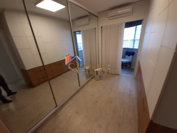 Imagem Apartamento com 3 Quartos à Venda, 99 m² em Centro - Florianópolis Imagem Apartamento com 3 Quartos à Venda, 99 m² em Centro - Florianópolis