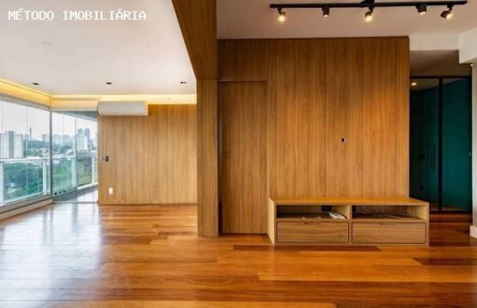 Imagem Imóvel com 2 Quartos à Venda, 121 m² em Pinheiros - São Paulo Imagem Imóvel com 2 Quartos à Venda, 121 m² em Pinheiros - São Paulo