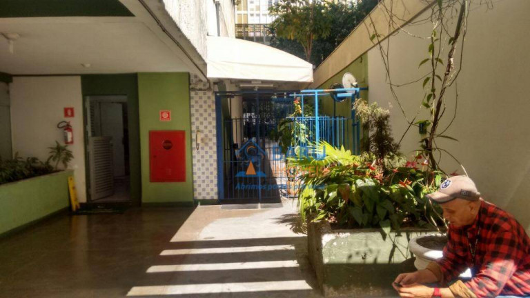 Imagem Kitnet com 1 Quarto à Venda ou Locação, 34 m² em Higienópolis - São Paulo Imagem Kitnet com 1 Quarto à Venda ou Locação, 34 m² em Higienópolis - São Paulo