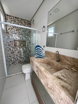 Imagem Casa com 5 Quartos à Venda, 331 m² em Vilas Do Atlântico - Lauro De Freitas Imagem Casa com 5 Quartos à Venda, 331 m² em Vilas Do Atlântico - Lauro De Freitas