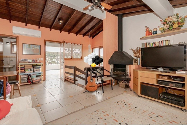 Imagem Casa de Condomínio com 3 Quartos à Venda, 160 m² em Nonoai - Porto Alegre Imagem Casa de Condomínio com 3 Quartos à Venda, 160 m² em Nonoai - Porto Alegre