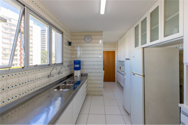 Imagem Imóvel com 4 Quartos à Venda,  em Paraisópolis - São Paulo