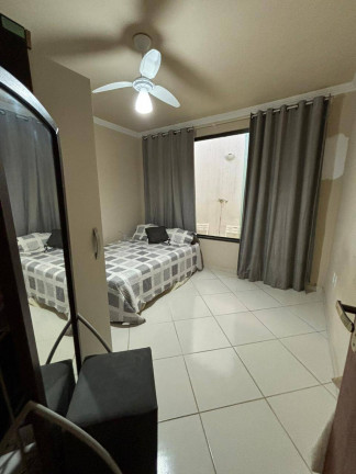 Imagem Casa com 2 Quartos para Alugar, 200 m² em Centro - Araruama