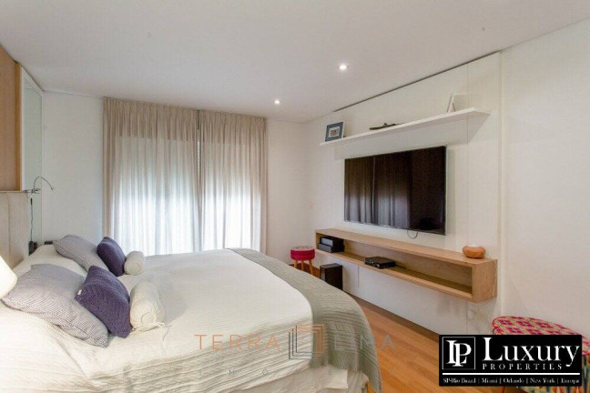 Imagem Apartamento com 3 Quartos à Venda, 311 m² em Vila Nova Conceição - São Paulo