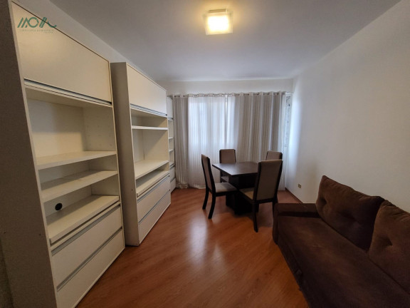 Imagem Imóvel com 1 Quarto para Alugar, 50 m² em Centro - Curitiba Imagem Imóvel com 1 Quarto para Alugar, 50 m² em Centro - Curitiba