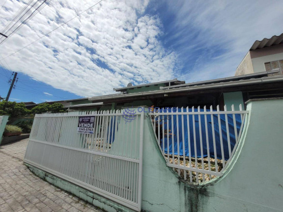 Imagem Casa com 5 Quartos à Venda, 170 m² em Centro - Penha