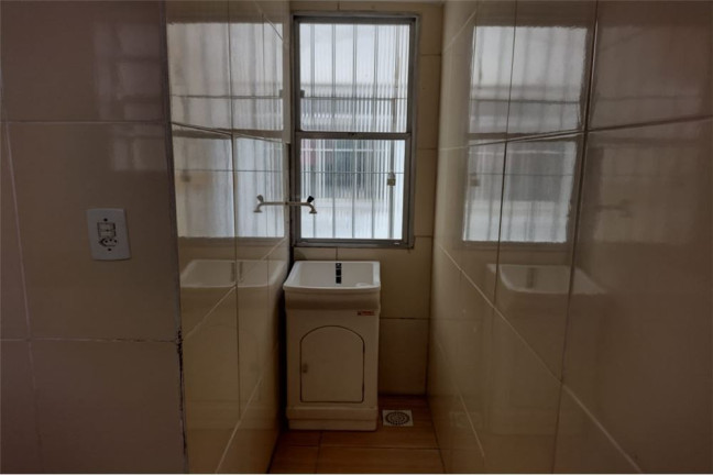 Imagem Imóvel com 1 Quarto à Venda, 26 m² em Santo Antônio - Porto Alegre Imagem Imóvel com 1 Quarto à Venda, 26 m² em Santo Antônio - Porto Alegre