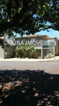 Imagem Imóvel com 5 Quartos à Venda, em Centro - Ribeirão Preto Imagem Imóvel com 5 Quartos à Venda, em Centro - Ribeirão Preto