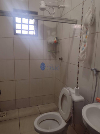 Imagem Casa com 2 Quartos à Venda, 372 m² em Calixtolândia - Anápolis Imagem Casa com 2 Quartos à Venda, 372 m² em Calixtolândia - Anápolis