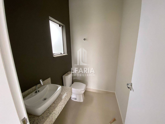 Imagem Sobrado com 3 Quartos à Venda, 112 m² em Brasília - Itapoá