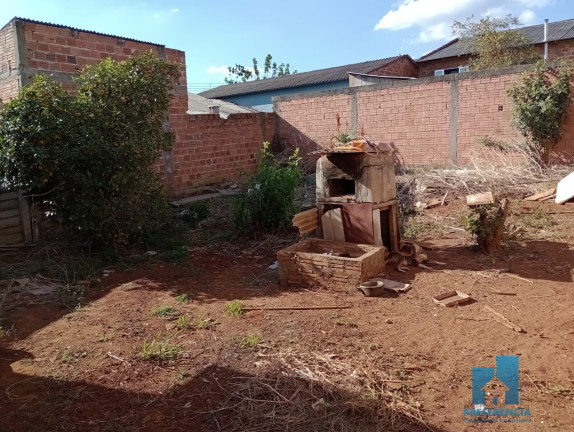 Imagem Casa com 3 Quartos à Venda, 277 m² em Uvaranas - Ponta Grossa Imagem Casa com 3 Quartos à Venda, 277 m² em Uvaranas - Ponta Grossa