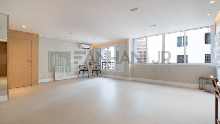 Imagem Imóvel com 2 Quartos à Venda, 130 m² em Vila Nova Conceição - São Paulo