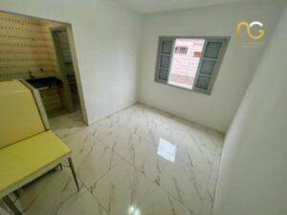 Kitnet com 1 Quarto à Venda, 18 m² em Vila Assunção - Praia Grande