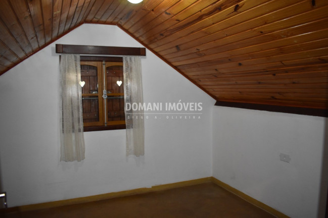 Imagem Casa com 4 Quartos à Venda, 130 m² em Região Da Abernéssia - Campos Do Jordão Imagem Casa com 4 Quartos à Venda, 130 m² em Região Da Abernéssia - Campos Do Jordão
