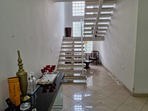 Imagem Casa com 3 Quartos à Venda, 250 m² em Ponta Da Praia - Santos Imagem Casa com 3 Quartos à Venda, 250 m² em Ponta Da Praia - Santos