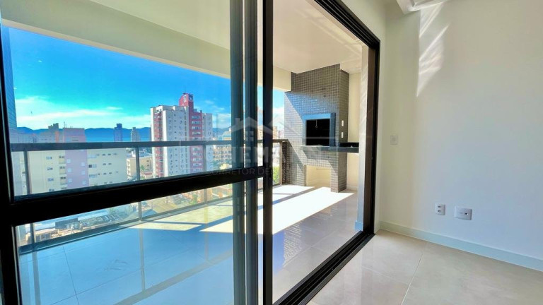 Imagem Apartamento com 3 Quartos à Venda, 123 m² em Canto - Florianópolis Imagem Apartamento com 3 Quartos à Venda, 123 m² em Canto - Florianópolis