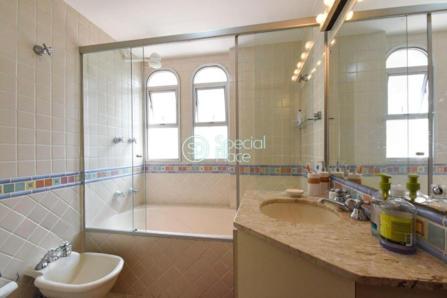 Imagem Apartamento com 3 Quartos à Venda, 220 m² em Itaim Bibi - São Paulo Imagem Apartamento com 3 Quartos à Venda, 220 m² em Itaim Bibi - São Paulo