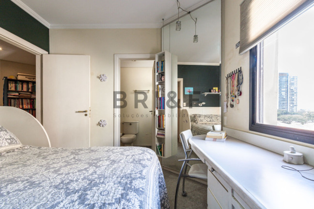 Imagem Apartamento com 4 Quartos à Venda, 394 m² em Brooklin - São Paulo Imagem Apartamento com 4 Quartos à Venda, 394 m² em Brooklin - São Paulo