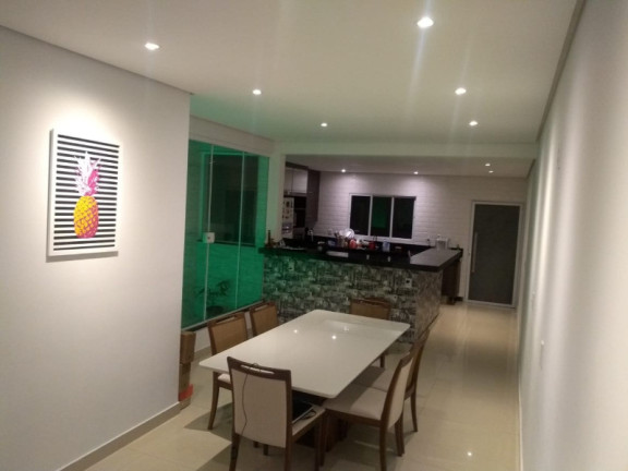 Imagem Sobrado com 3 Quartos à Venda, 320 m² em Jardim Santa Terezinha - São Paulo