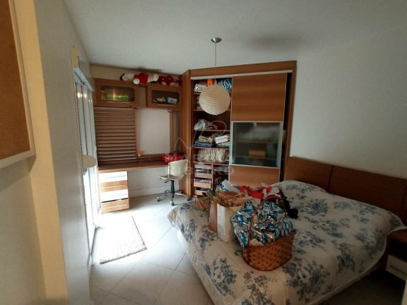 Imagem Cobertura com 3 Quartos à Venda, 250 m² em Trindade - Florianópolis Imagem Cobertura com 3 Quartos à Venda, 250 m² em Trindade - Florianópolis
