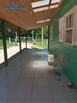 Imagem Casa com 2 Quartos à Venda, 750 m² em Viamão