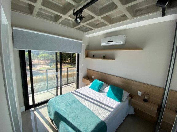 Imagem Imóvel com 1 Quarto à Venda, 47 m² em Centro Histórico - Porto Alegre Imagem Imóvel com 1 Quarto à Venda, 47 m² em Centro Histórico - Porto Alegre